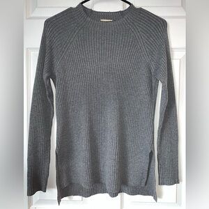 ELIE TAHARI • ribbed sweater top cashmere blend modern chic clean girl apres ski